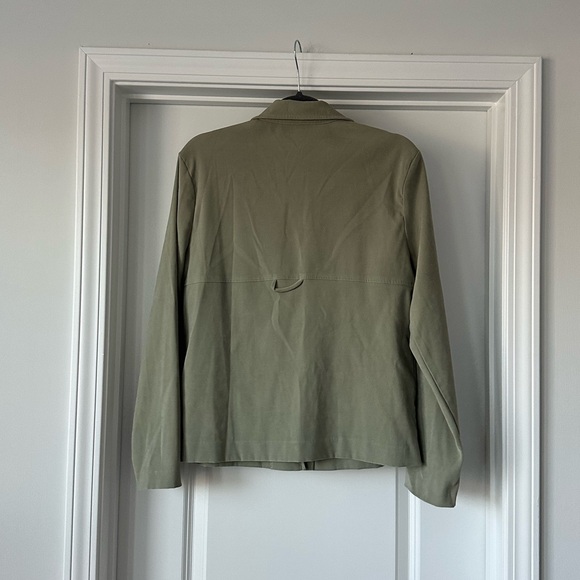 Vintage Green Shacket. Label info is worn off. Fits like a medium IMO - Picture 4 of 4
